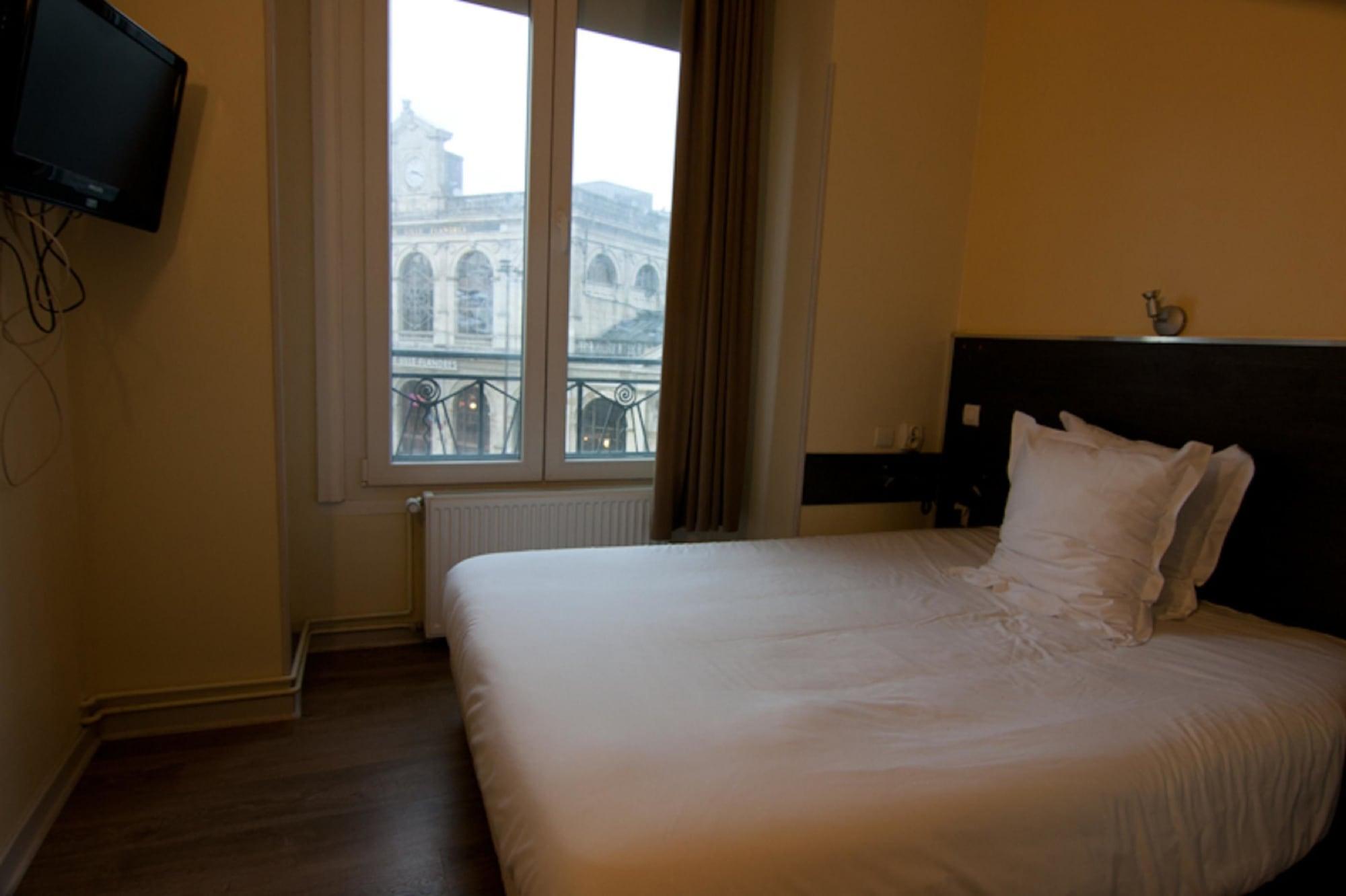 Hotel De Londres Лилль Экстерьер фото